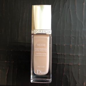 Diorskin Nude Natural Glow Hydrating Makeup SPF 10